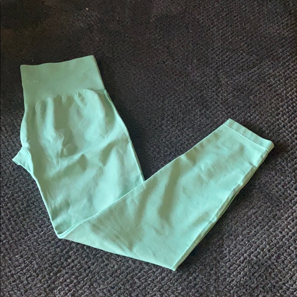 NVGNT Leggings